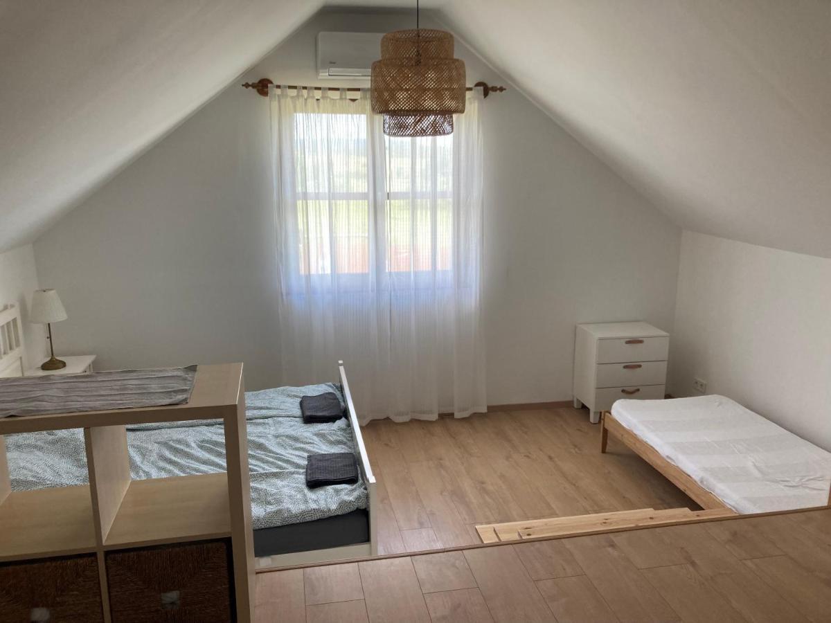 Karadi Apartman Zánka Zewnętrze zdjęcie